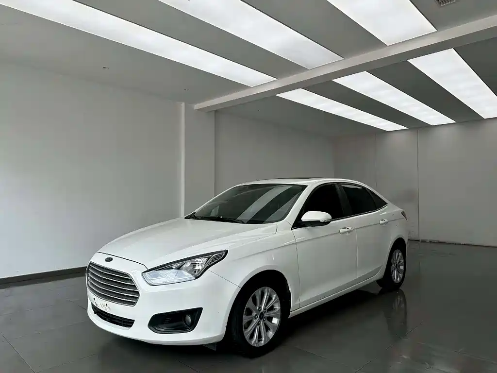 Ford Escort 2018