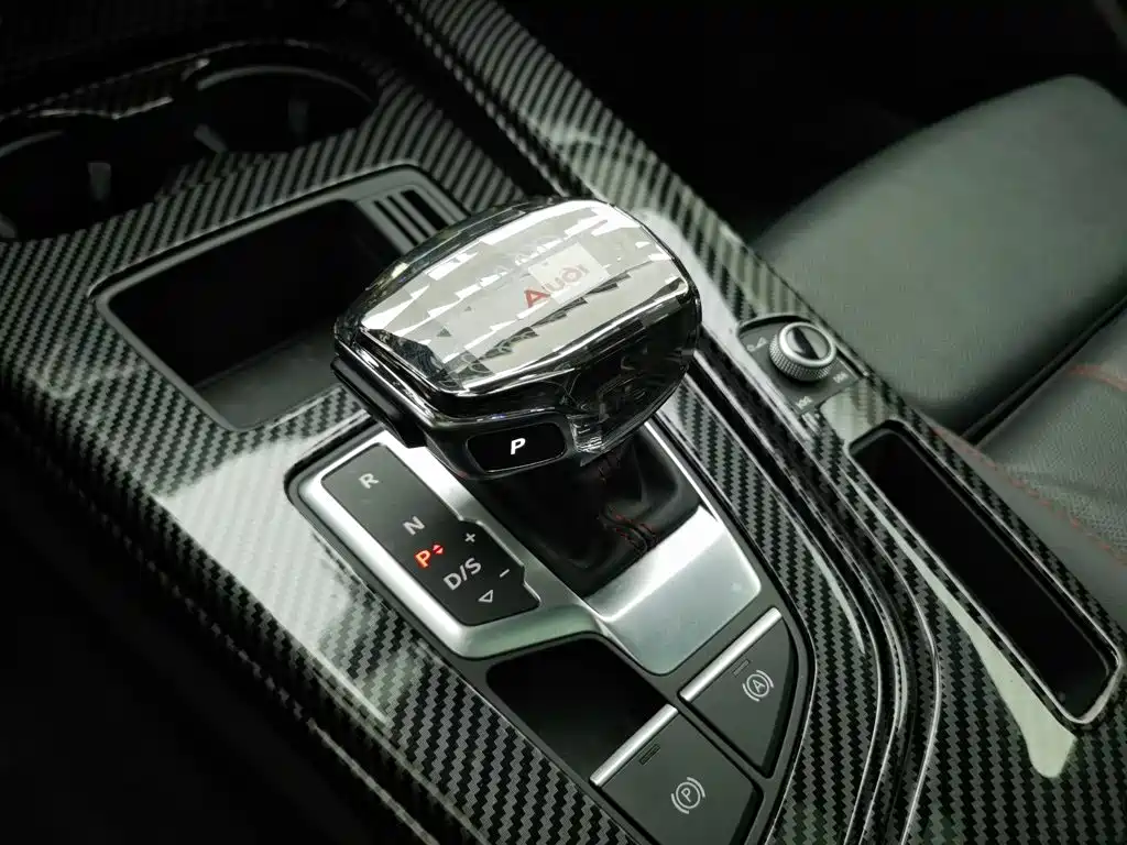 Audi A4L — миниатюра 13