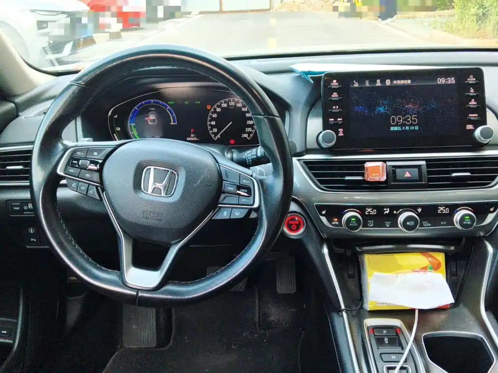 Honda Accord — миниатюра 10