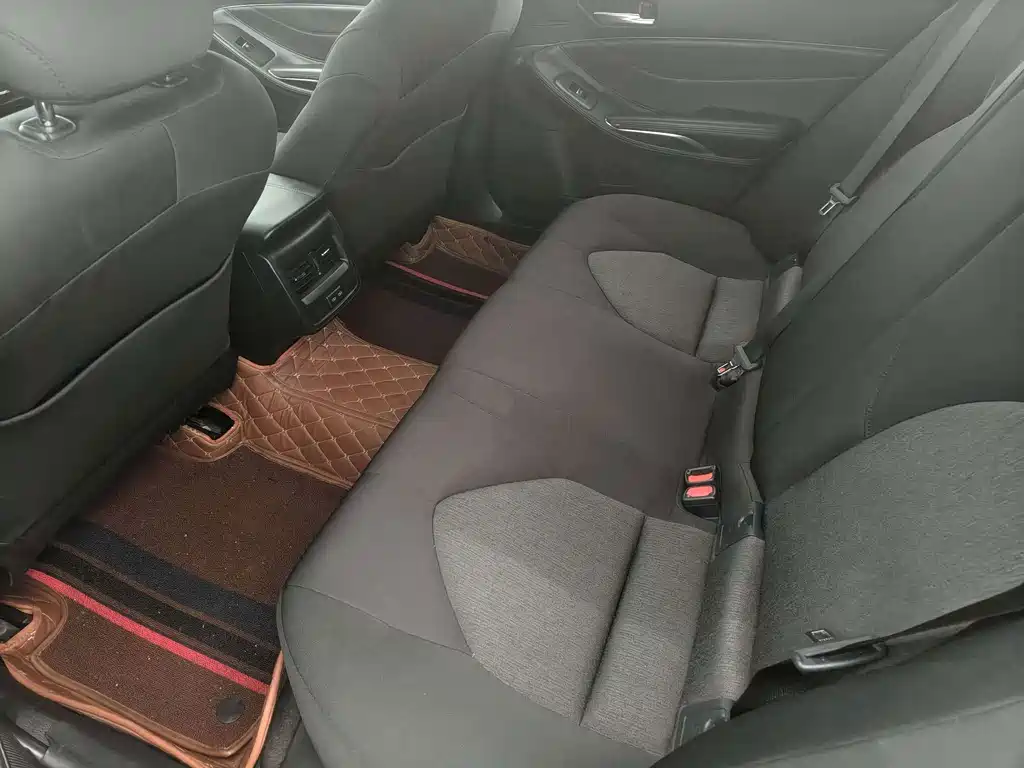 Toyota Avalon — миниатюра 14