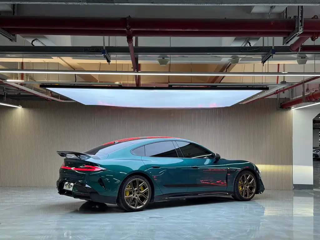 XIAOMI CAR XIAOMI SU7 ULTRA