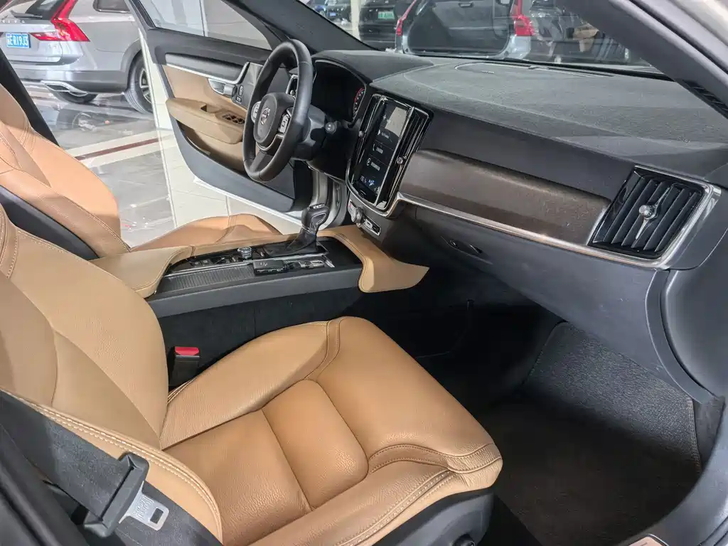 Volvo V90 — миниатюра 15