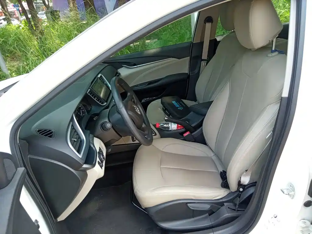 Buick Excelle — миниатюра 16