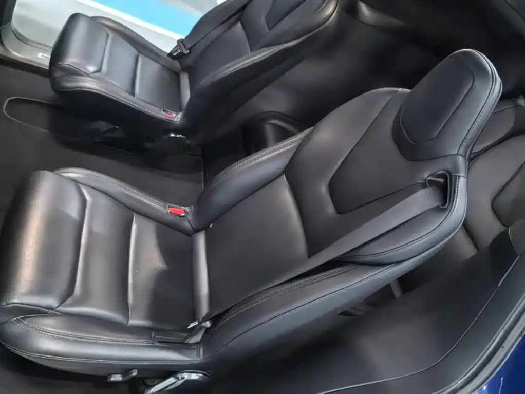 Tesla Model X — миниатюра 9