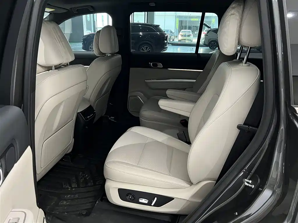 Li Auto Li ONE — миниатюра 9