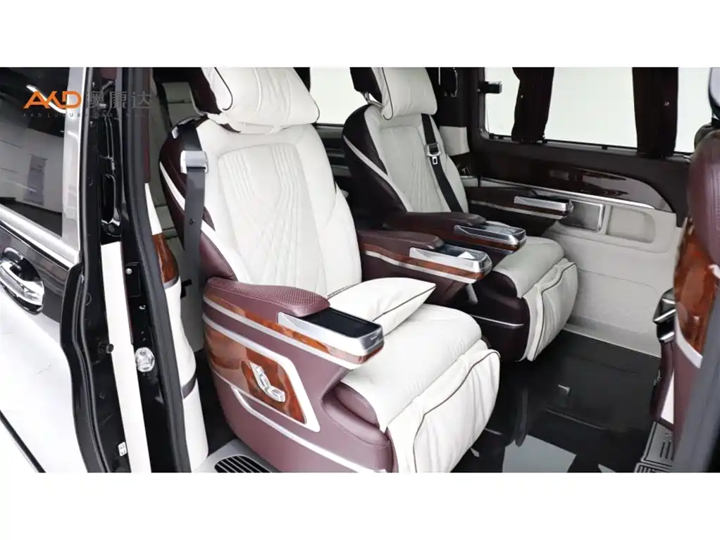 Mercedes-Benz V-Class — миниатюра 8