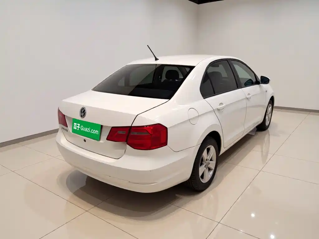 Volkswagen Jetta — миниатюра 6