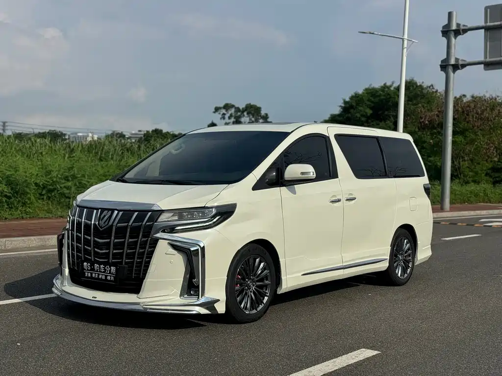 Toyota Alphard 2013