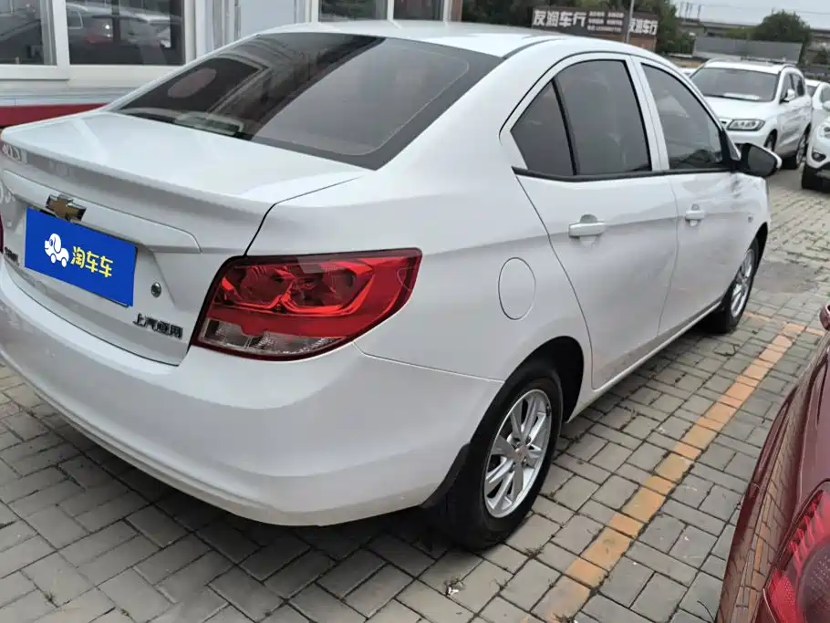 Chevrolet Sail — миниатюра 3