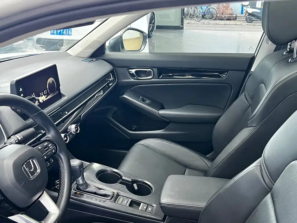 Honda Civic — миниатюра 16