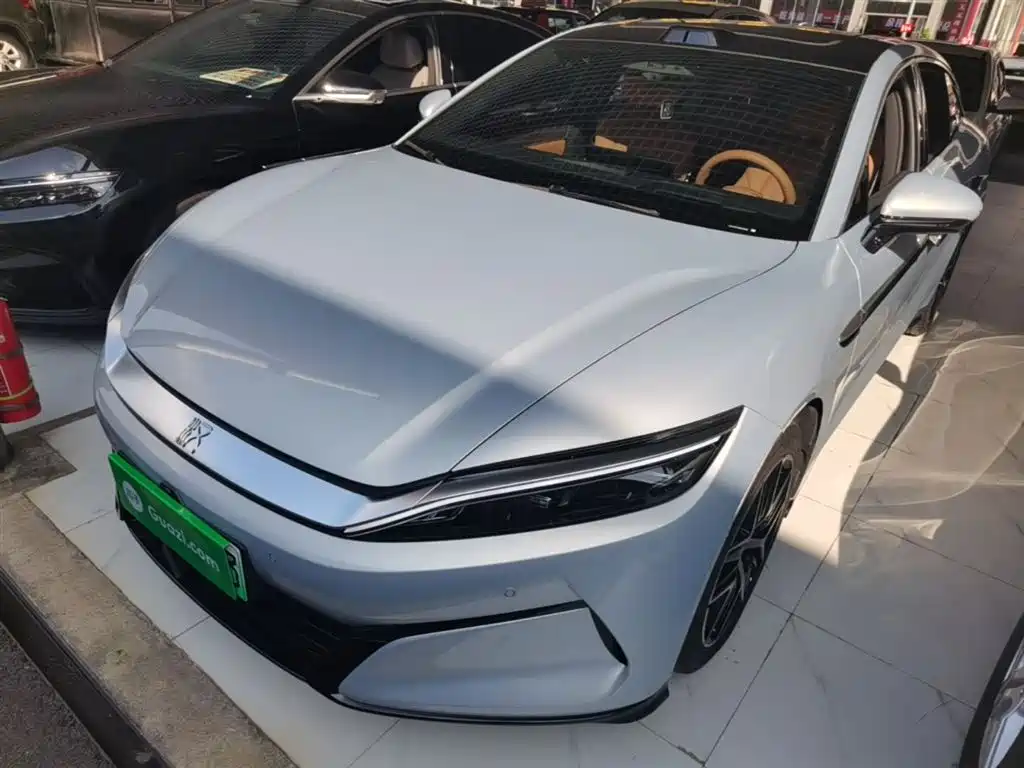 Byd 汉L 2025