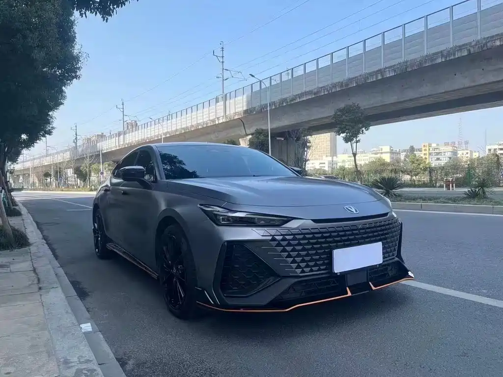 Changan UNI-V 2022 2.0T