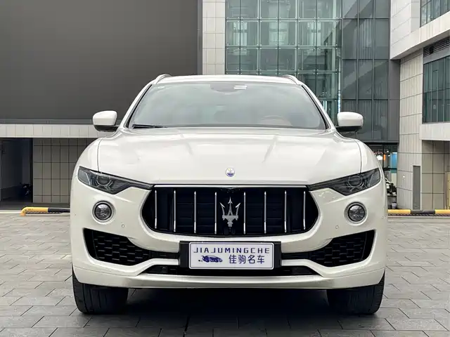 MASERATI LEVANTE 2019