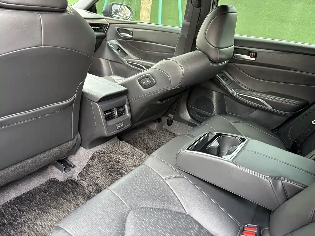 Toyota Avalon — миниатюра 13
