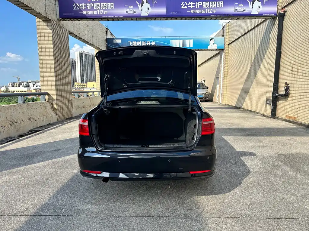 Volkswagen Lavida — миниатюра 14