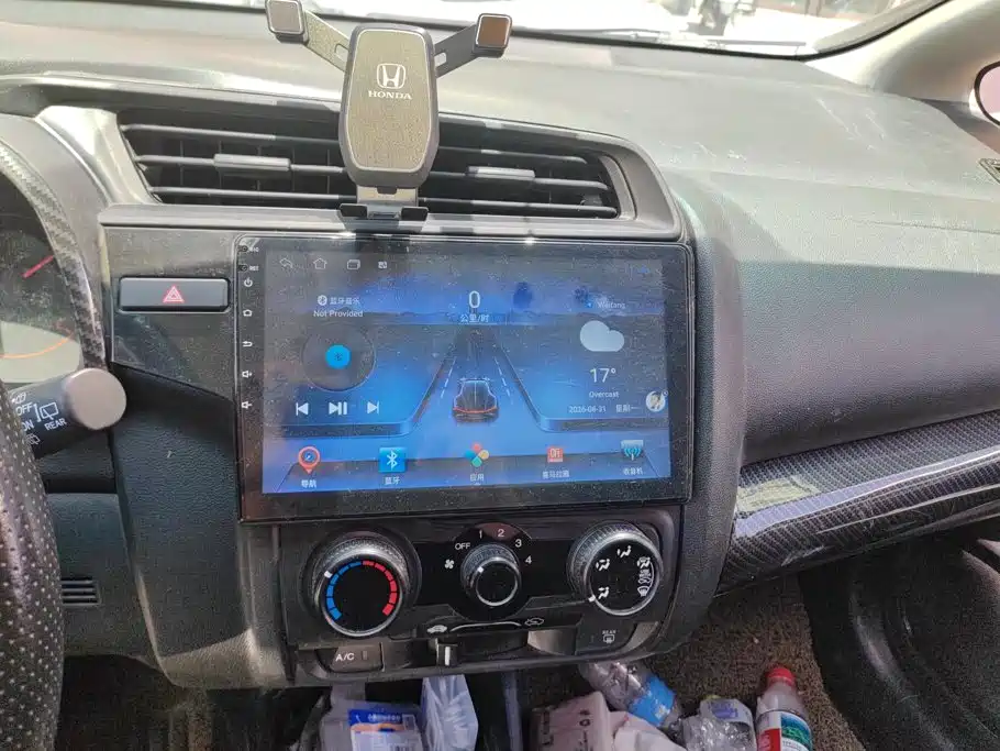 Honda Fit — миниатюра 13