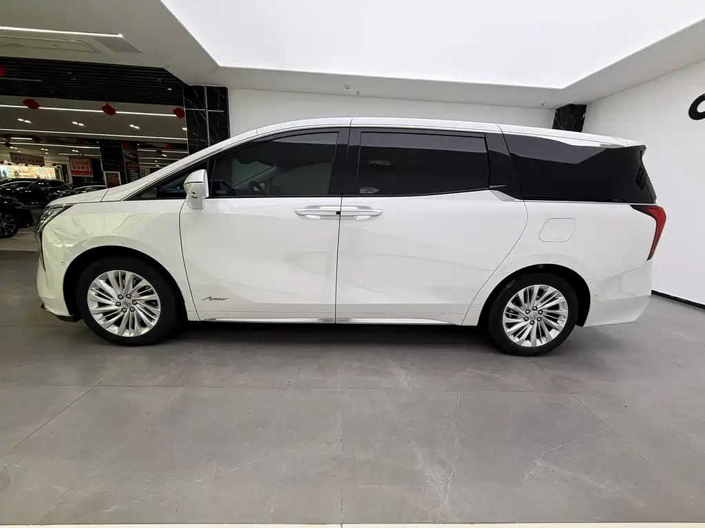 Buick Century 2025 2.0T мест