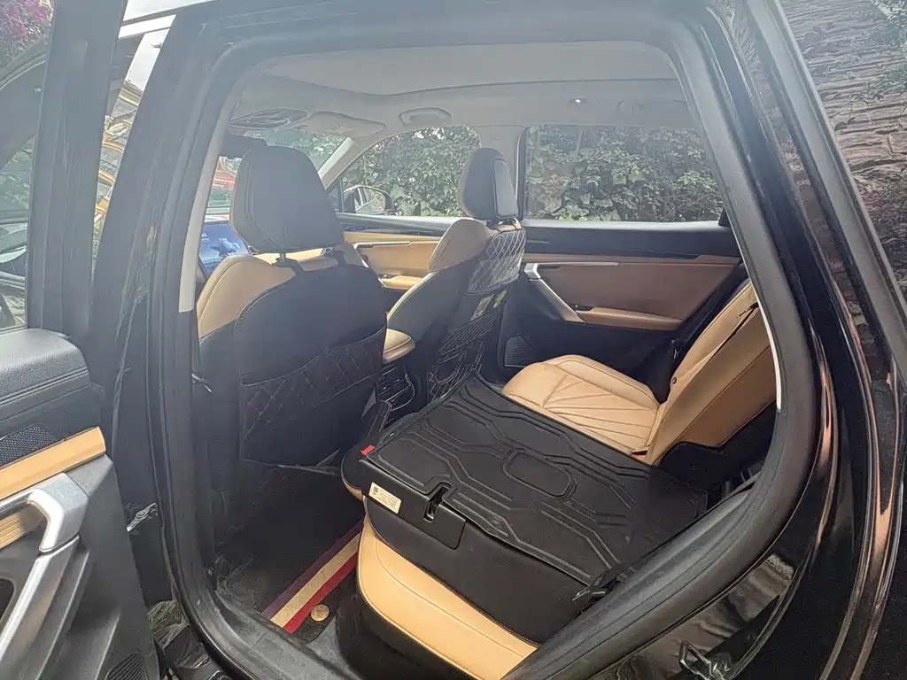 Geely Boyue L — миниатюра 6