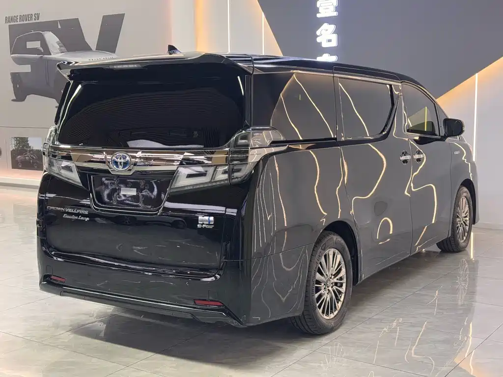 Toyota Vellfire — миниатюра 11
