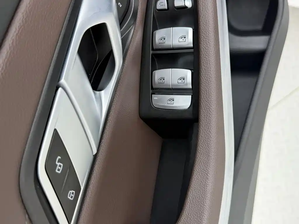 BMW 3 Series — миниатюра 9