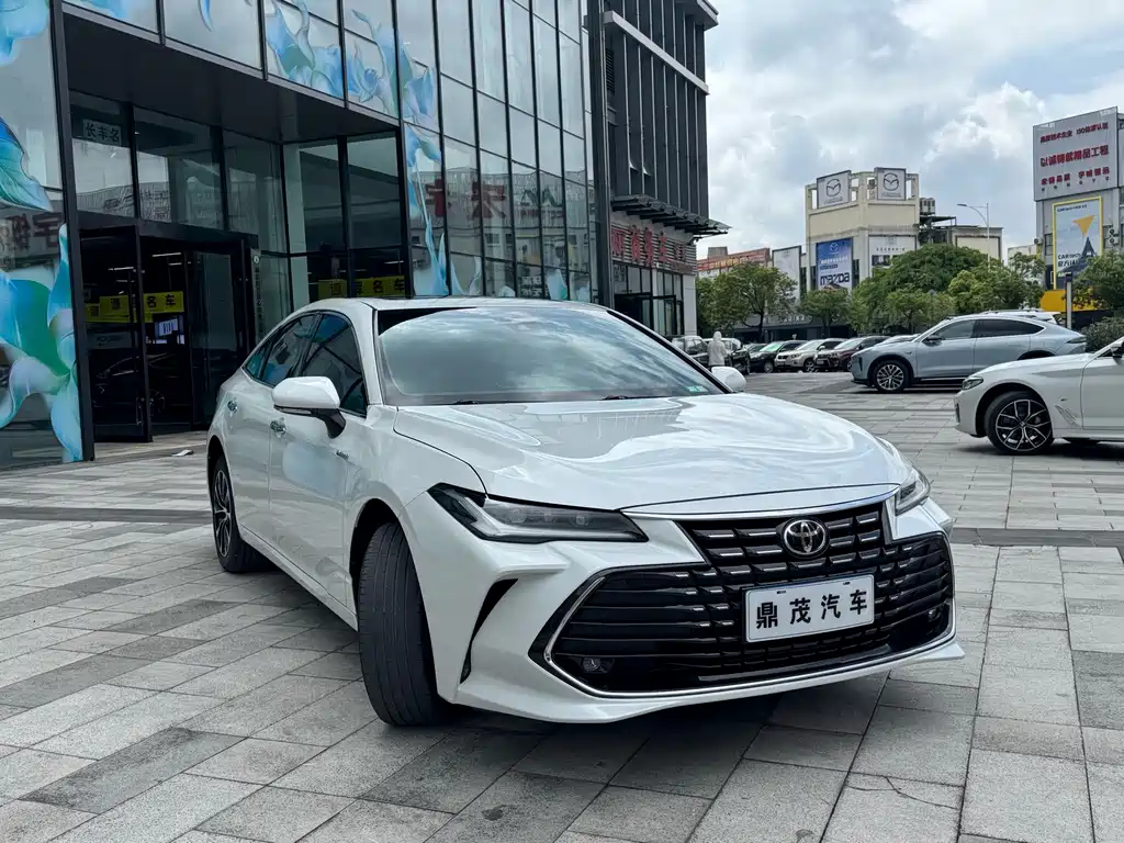 Toyota Avalon — миниатюра 6