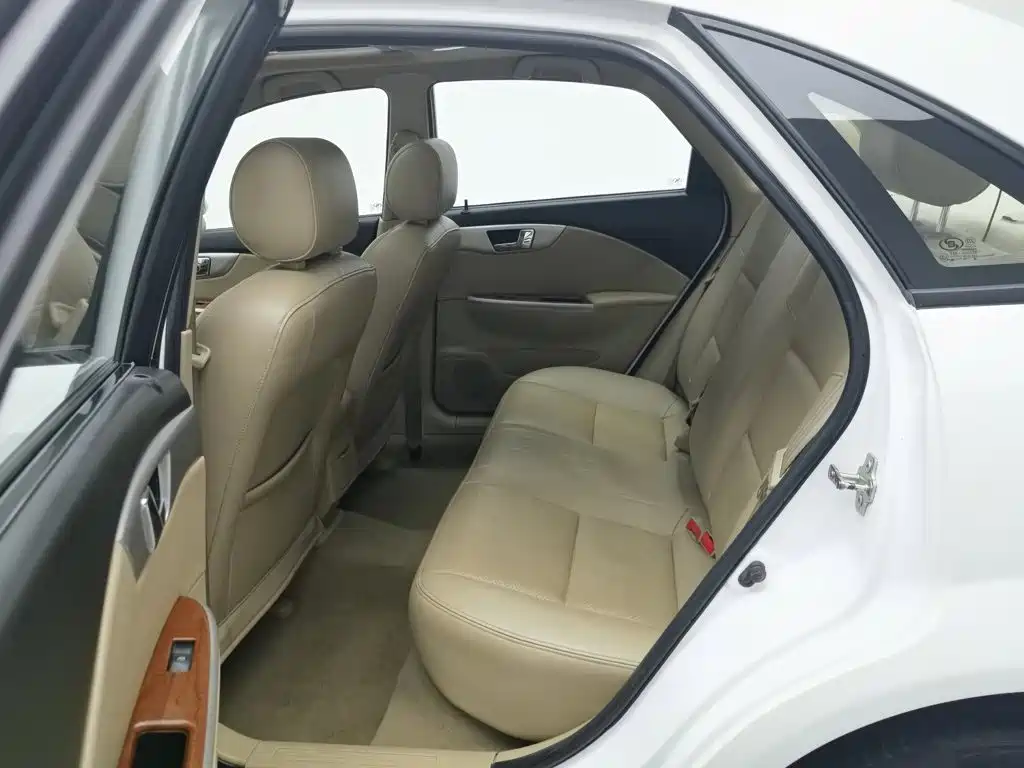 Buick Excelle — миниатюра 15