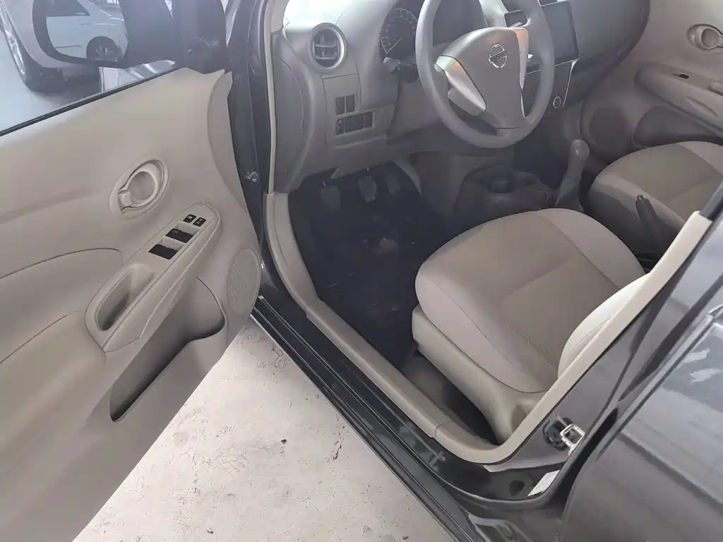 Nissan Sunny — миниатюра 11