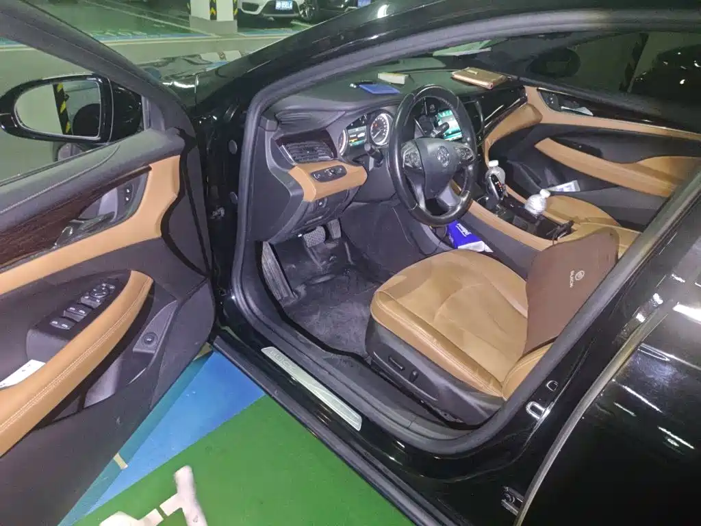 Buick LaCrosse — миниатюра 12