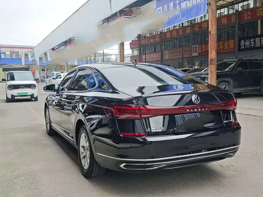 Volkswagen Passat 2023 280TSI