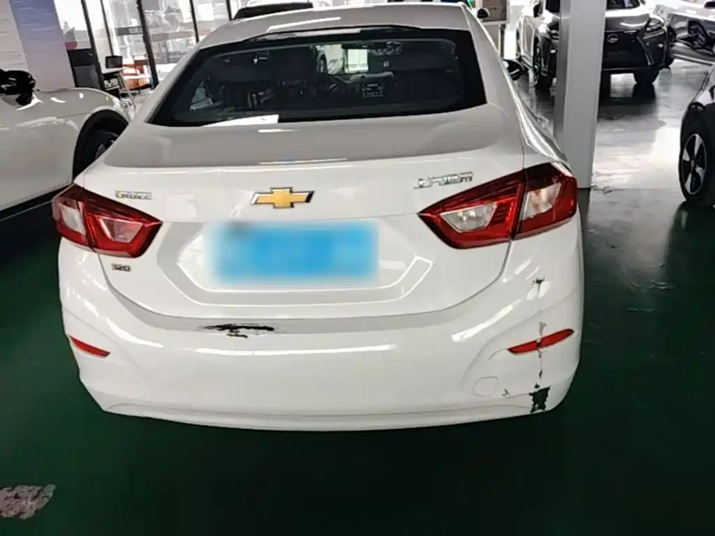 Chevrolet Cruze — миниатюра 6