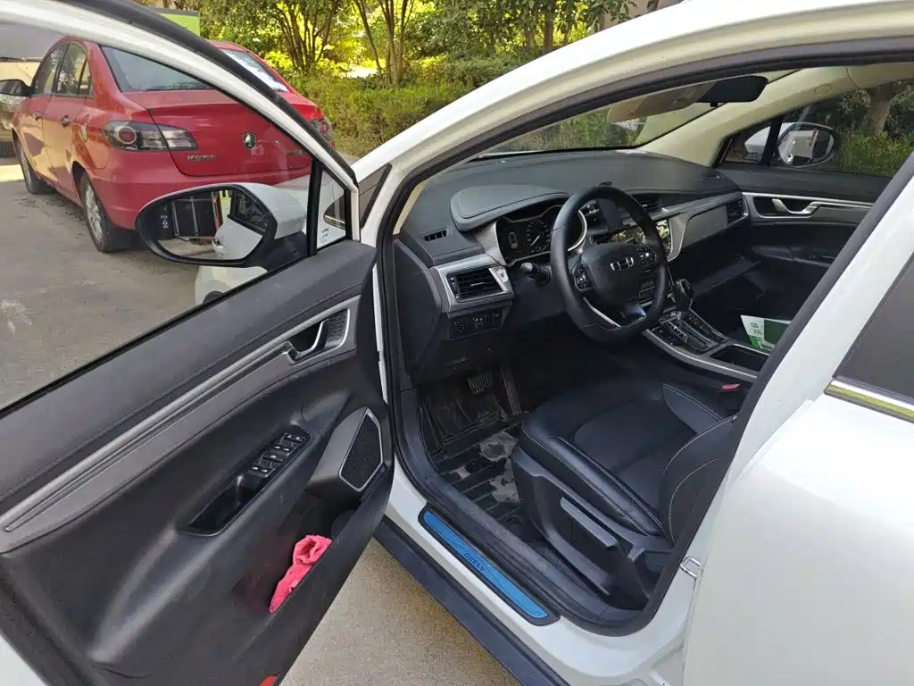Geely Emgrand GS — миниатюра 17