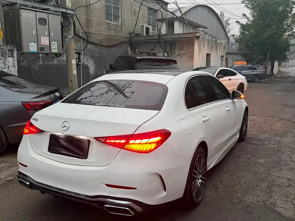 Mercedes-Benz C-Class — миниатюра 5