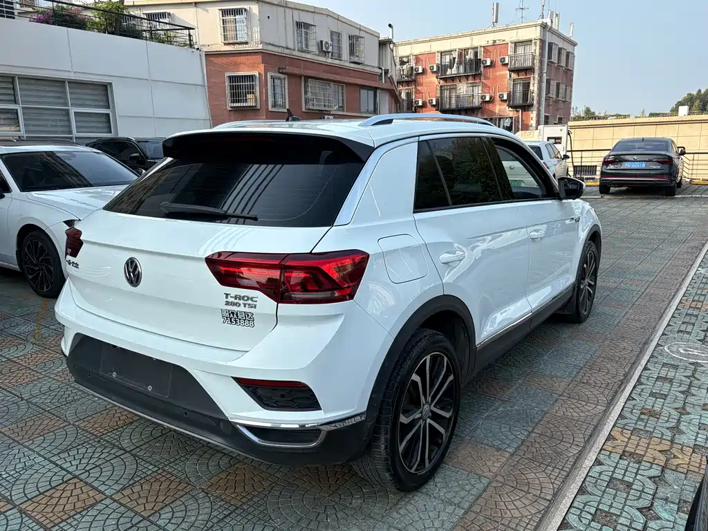 Volkswagen T-Roc — миниатюра 7