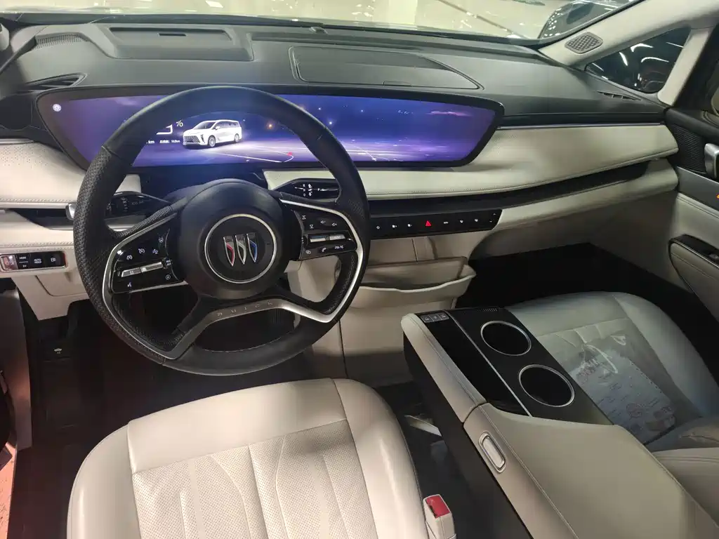 Buick GL8 Hybrid — миниатюра 6