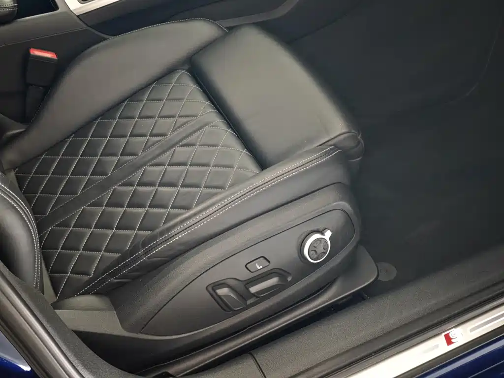 Audi S4 — миниатюра 16
