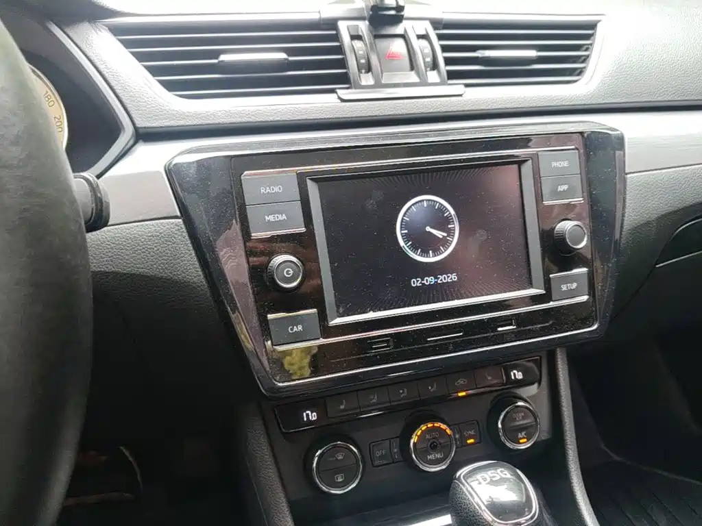 Skoda Superb — миниатюра 13