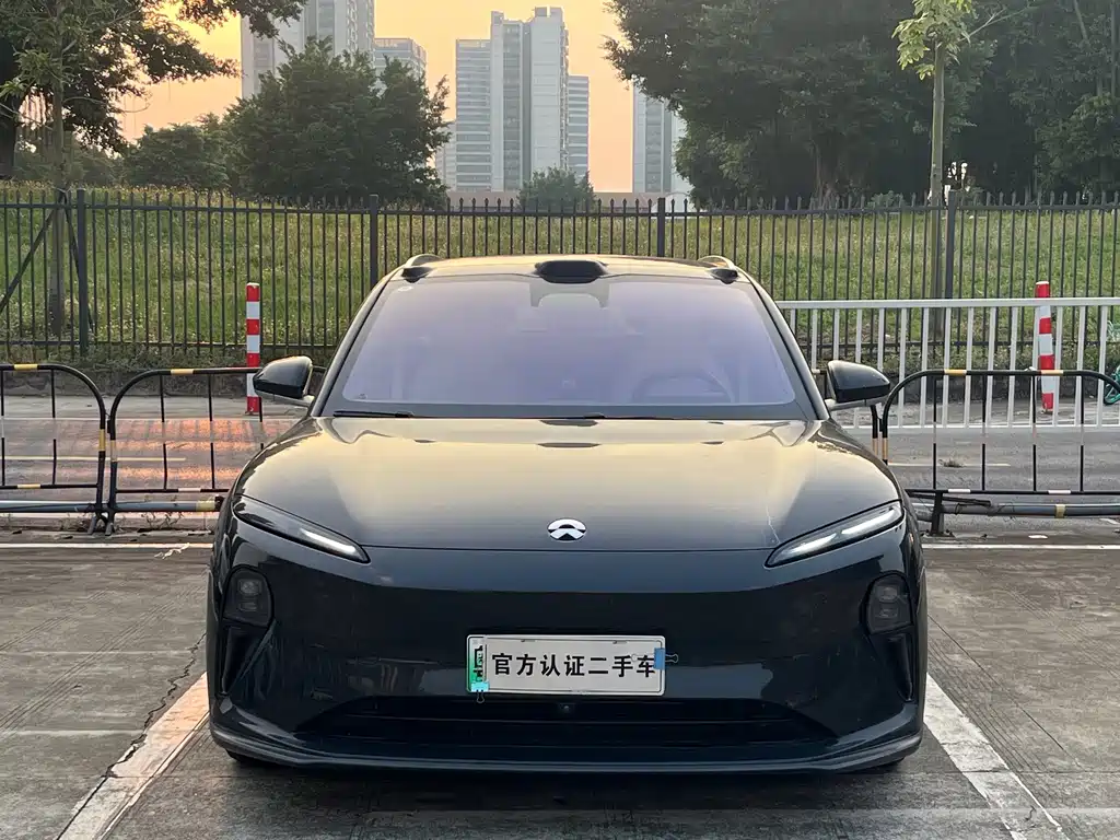 NIO ET5T — миниатюра 2