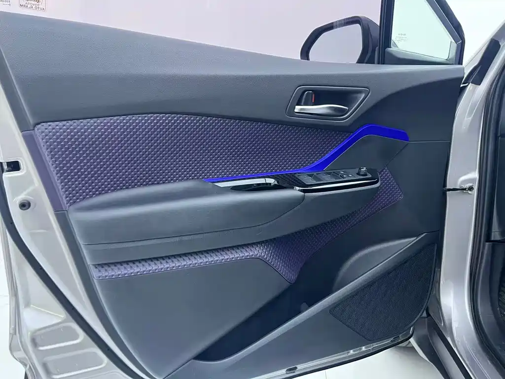 Toyota IZOA — миниатюра 19