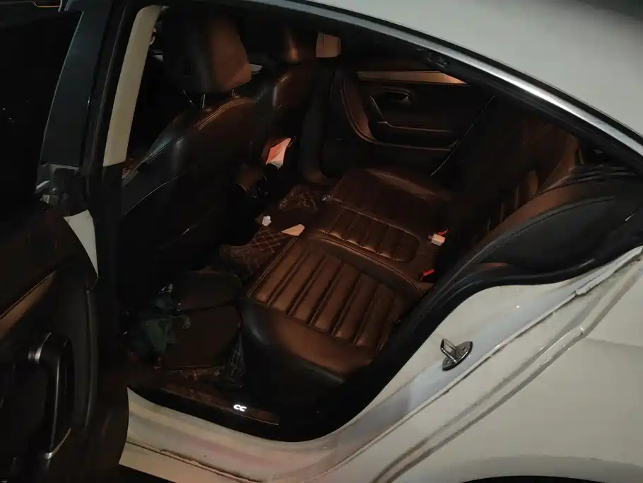 Volkswagen CC — миниатюра 11