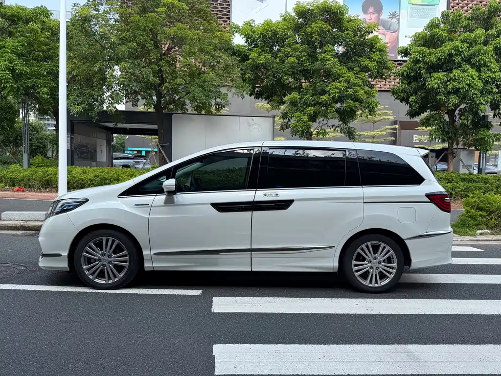 Honda Elysion 2019 2.0L