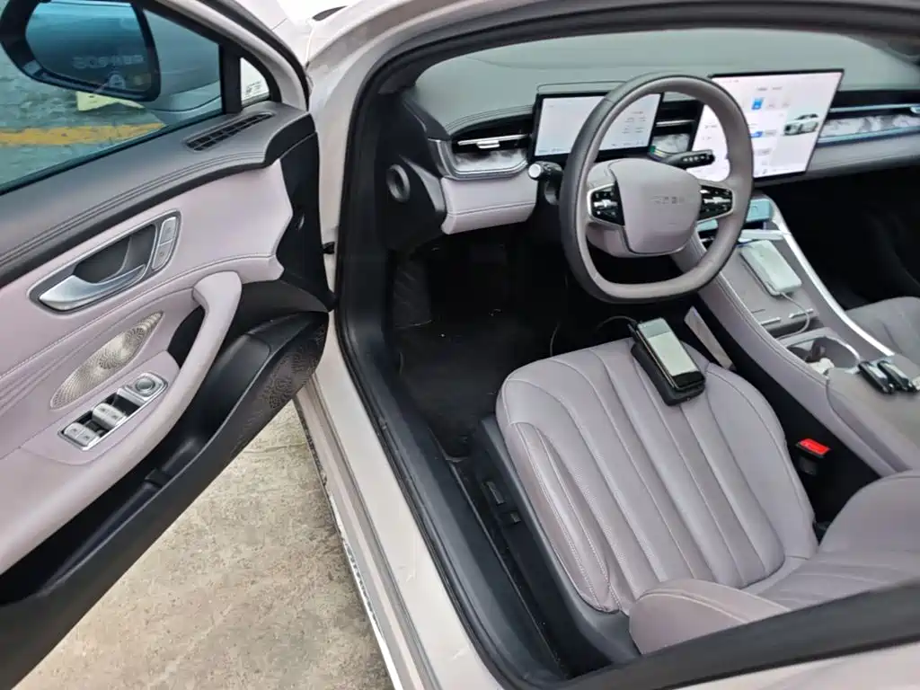Roewe M7 DMH — миниатюра 16