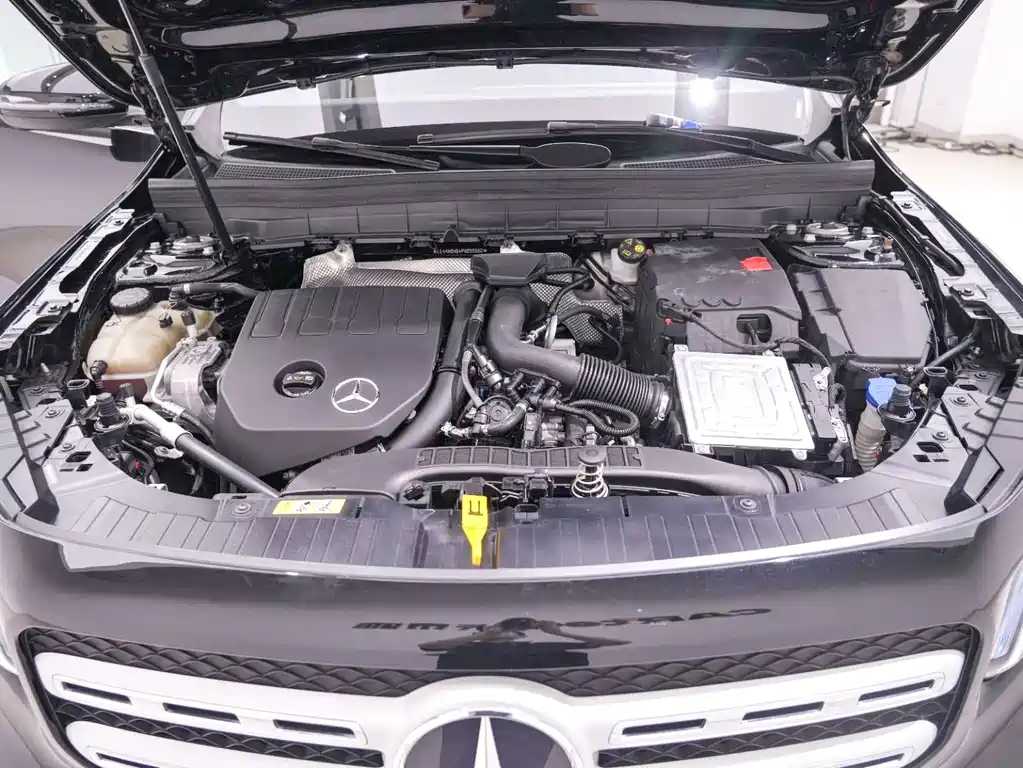 Mercedes-Benz GLB — миниатюра 23