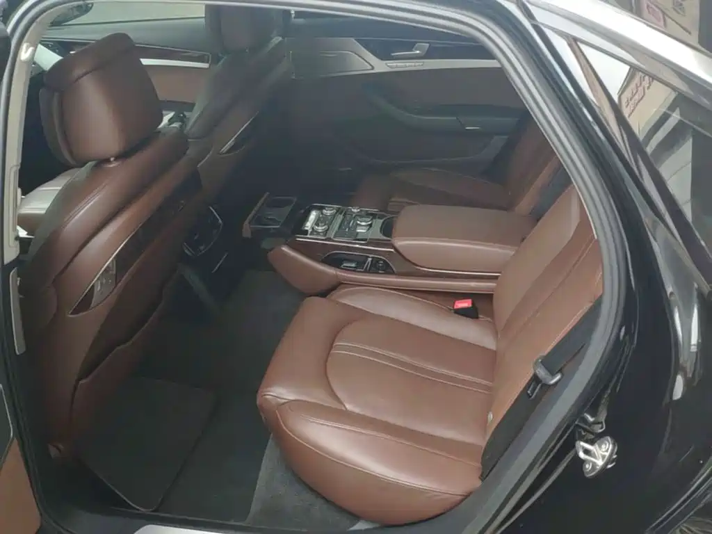 Audi A8 — миниатюра 17