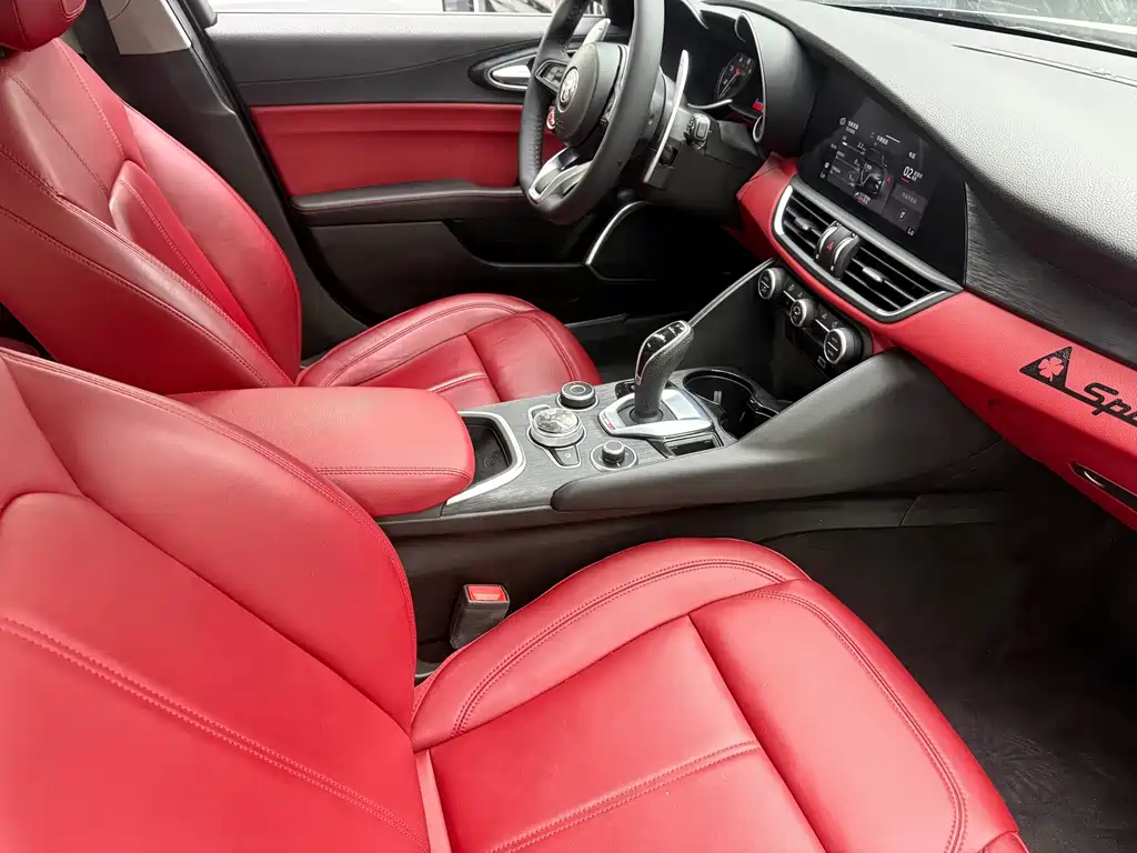 Alfa Romeo Giulia — миниатюра 22
