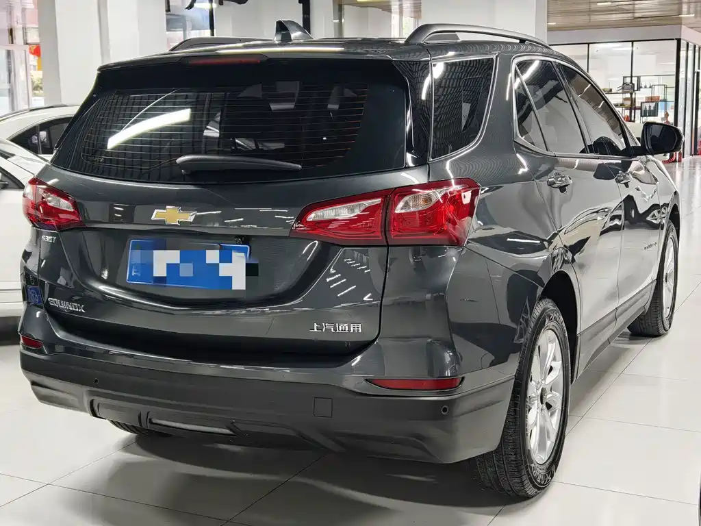 Chevrolet Equinox — миниатюра 3