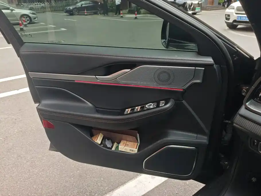 Lincoln Z — миниатюра 7