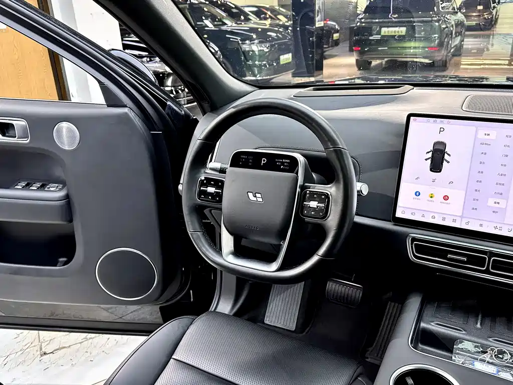 Li Auto Li L9 — миниатюра 9