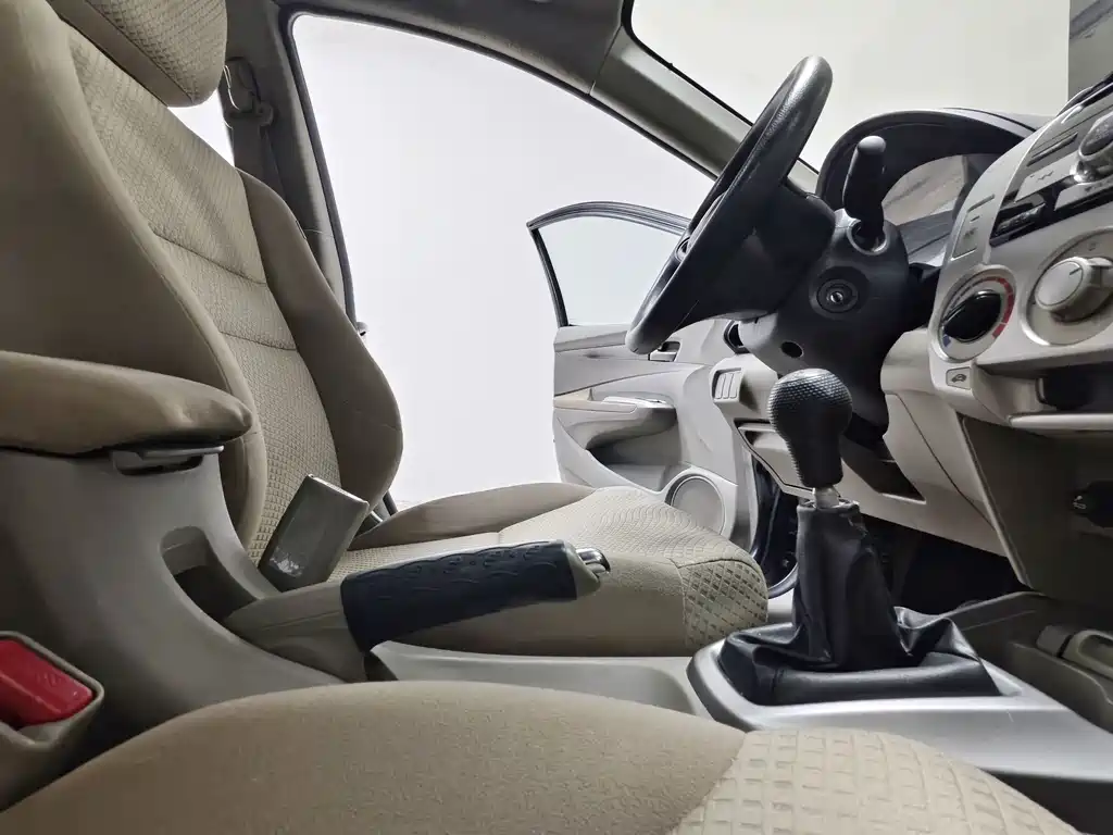 Honda City Classic — миниатюра 15