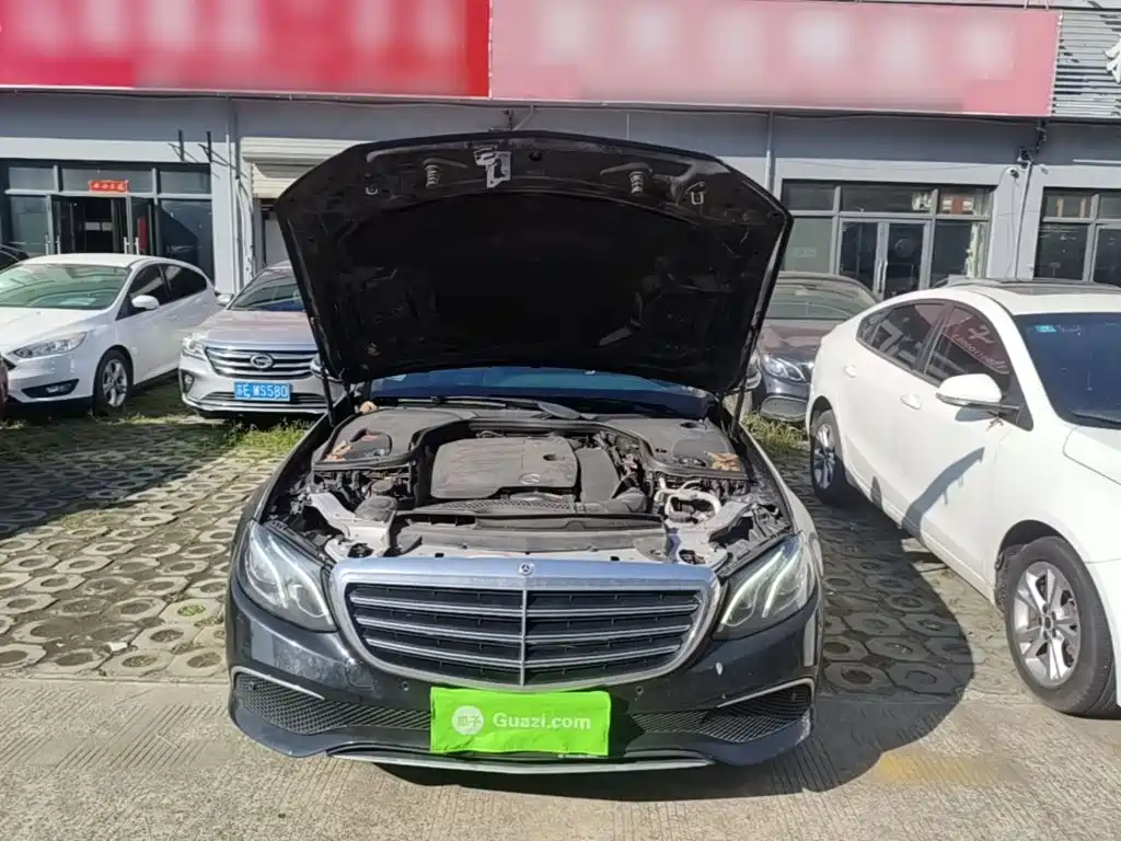 Mercedes-Benz E-Class — миниатюра 20
