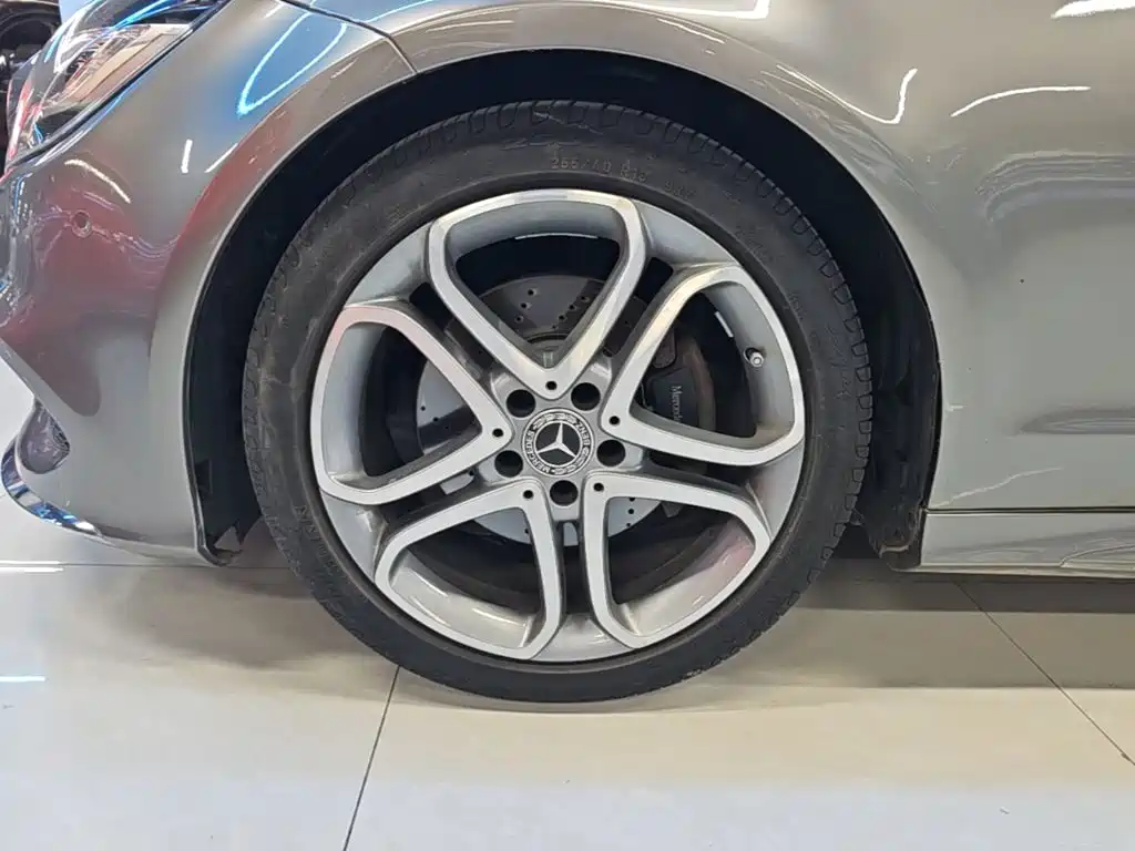 Mercedes-Benz CLS — миниатюра 23